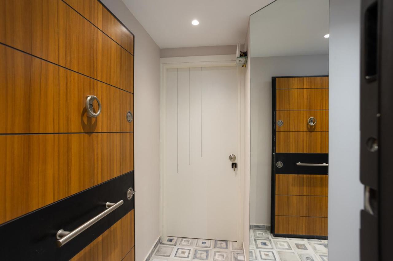 Scirocco Apartment In Corfu Center Екстериор снимка