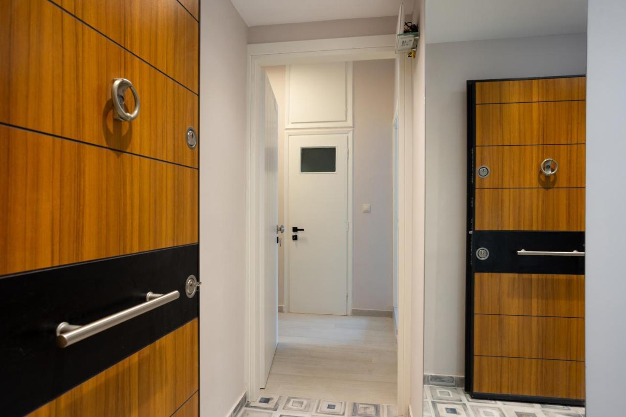Scirocco Apartment In Corfu Center Екстериор снимка